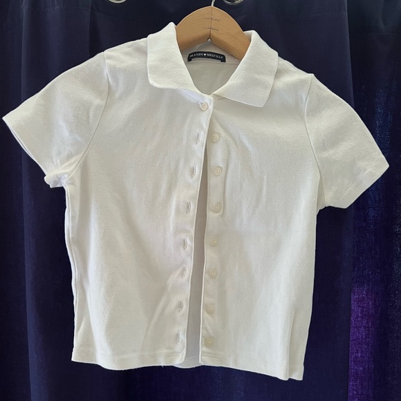 Brandy Melville white cropped button up shirt with collar. - Picture 1 of 4